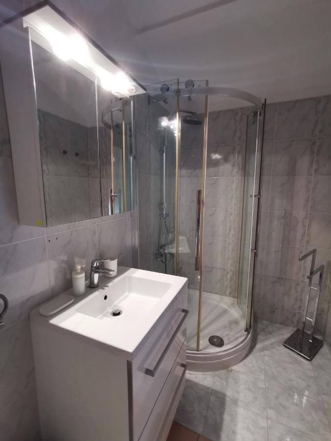 Apartments Divina Rovinj Bagian luar foto