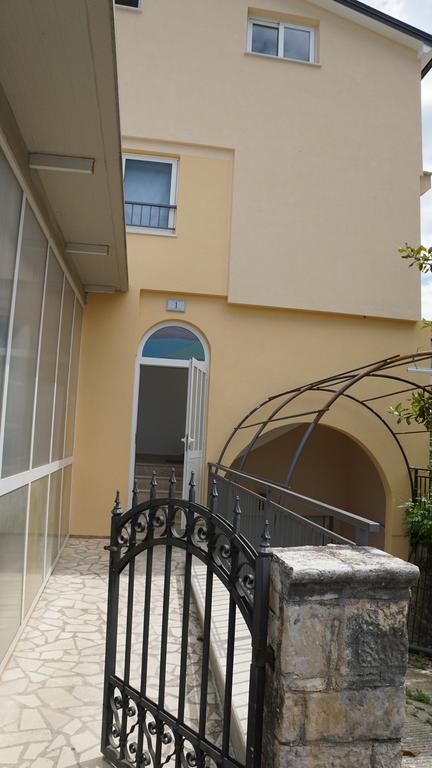 Apartments Divina Rovinj Bagian luar foto